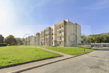 Appartement 3,5 pièces avec jardin privatif, balcon et garage boxe
