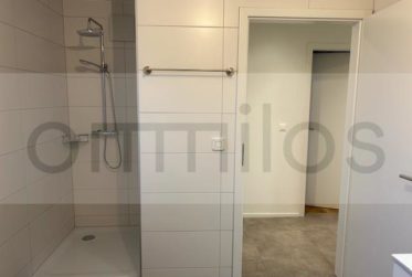 Magnifique appartement de 2.5 pièces, env. 62 m², situé au 1er étage d’un petit immeuble neuf (construit en 2023)