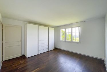 Spacieuse villa avec jardin, terrasses et studio indépendant à sous-louer