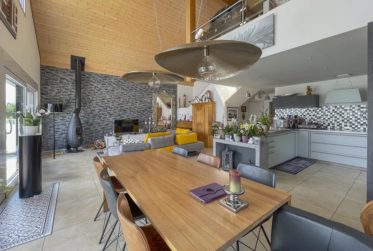 Villa contemporaine avec vue panoramique sur les Préalpes – Un bien rare au cœur d’un quartier résidentiel prisé