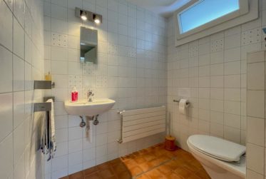 À LOUER – Bureaux lumineux dans un cadre exceptionnel avec vue sur le lac !