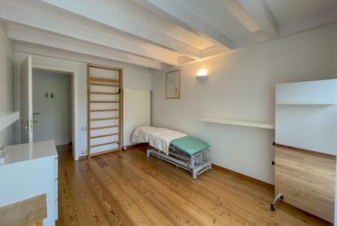 À LOUER – Bureaux lumineux dans un cadre exceptionnel avec vue sur le lac !