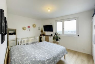 Bel appartement 4.5 pièces en rez-de-chaussée - Confort & Luminosité