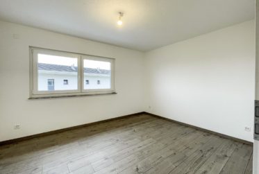 Lumière, jardin et vue lac – Villa familiale à Écublens