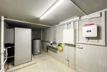 Lumière, jardin et vue lac – Villa familiale à Écublens