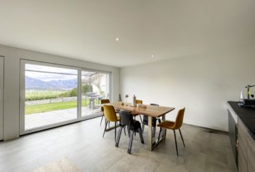 Vue, Jardin et Confort : Maison Familiale à Le Pâquier