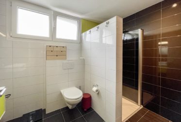 Vue, Jardin et Confort : Maison Familiale à Le Pâquier