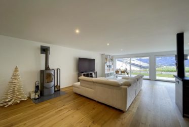 Vue, Jardin et Confort : Maison Familiale à Le Pâquier