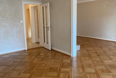 Appartement 5 pièces au rez-de-chaussée idéalement situé au centre de Pully