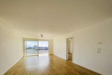 Un dernier étage traversant, lumineux et techniquement performant