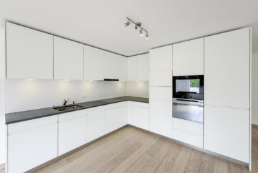 Rare à la vente - 3.5 pièces au calme dans un cadre naturel unique