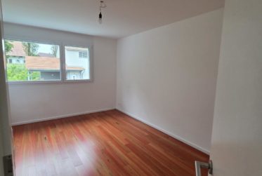 Appartement 4.5 pièces lumineux - quartier calme - disponible immédiatement