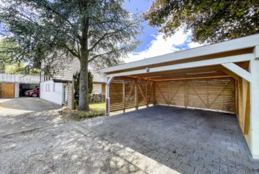Maison de rendement avec 3 appartements et grand potentiel de dévelopement