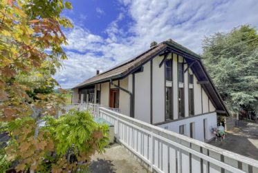 Maison de rendement avec 3 appartements et grand potentiel de dévelopement