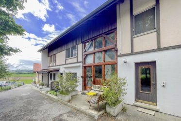 Maison de rendement avec 3 appartements et grand potentiel de dévelopement