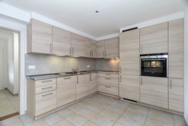 Maison de rendement avec 3 appartements et grand potentiel de dévelopement